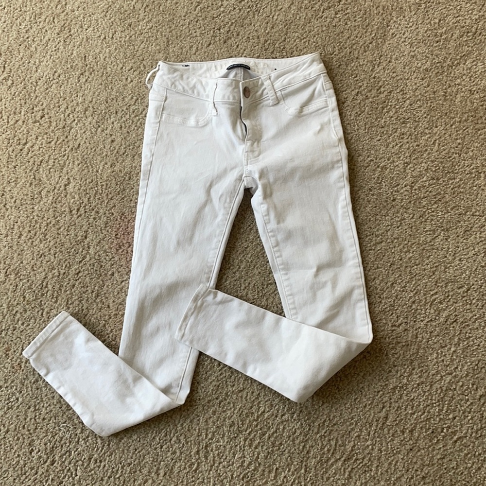 White American eagle jeans